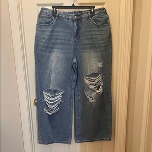 SHEIN Ripped Boyfriend Jeans in Classic Blue